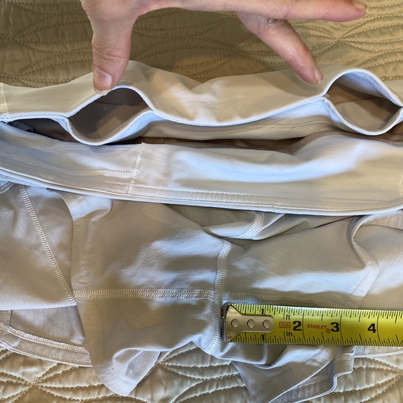 Lululemon Speed Up Low Rise Short - Picture 7 of 14